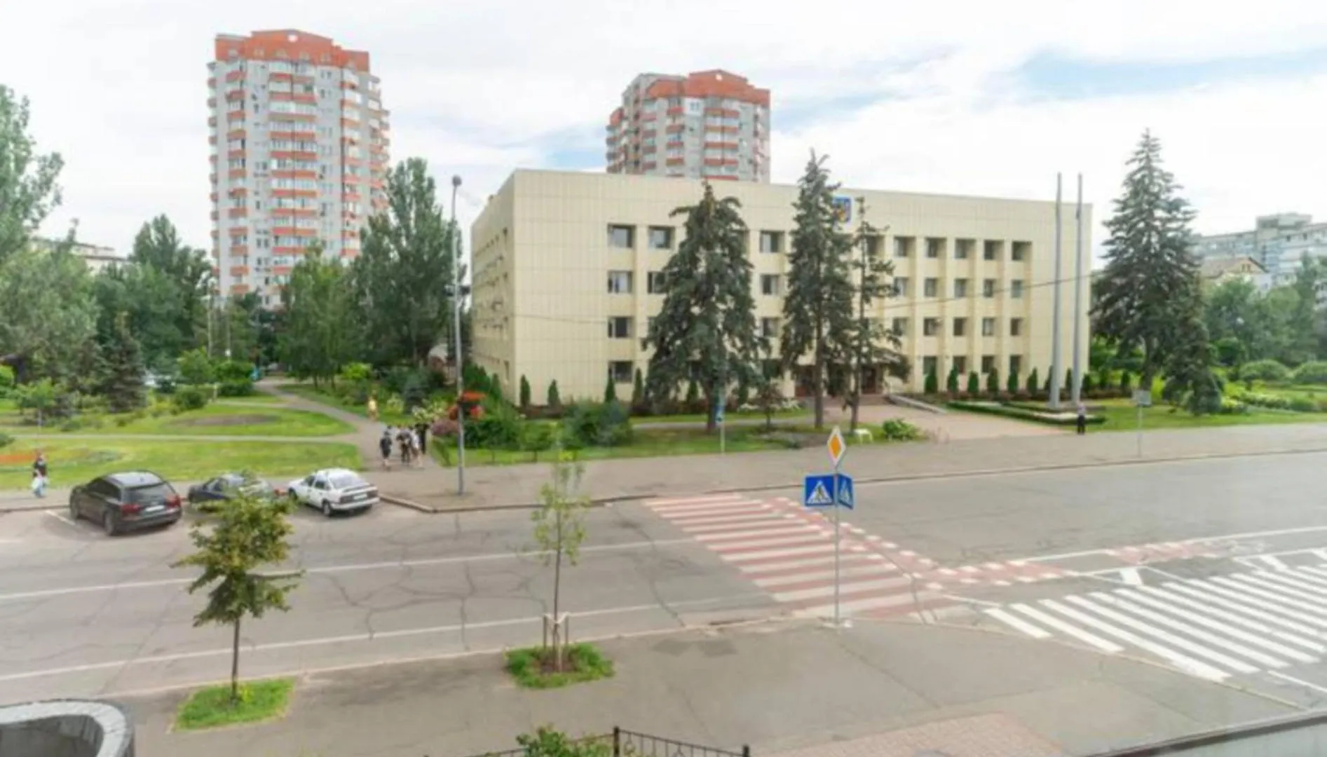 Затишна 2К Квартира З Усім Необхідним Для Життя Поряд З Метро Дарниця ile iletişim